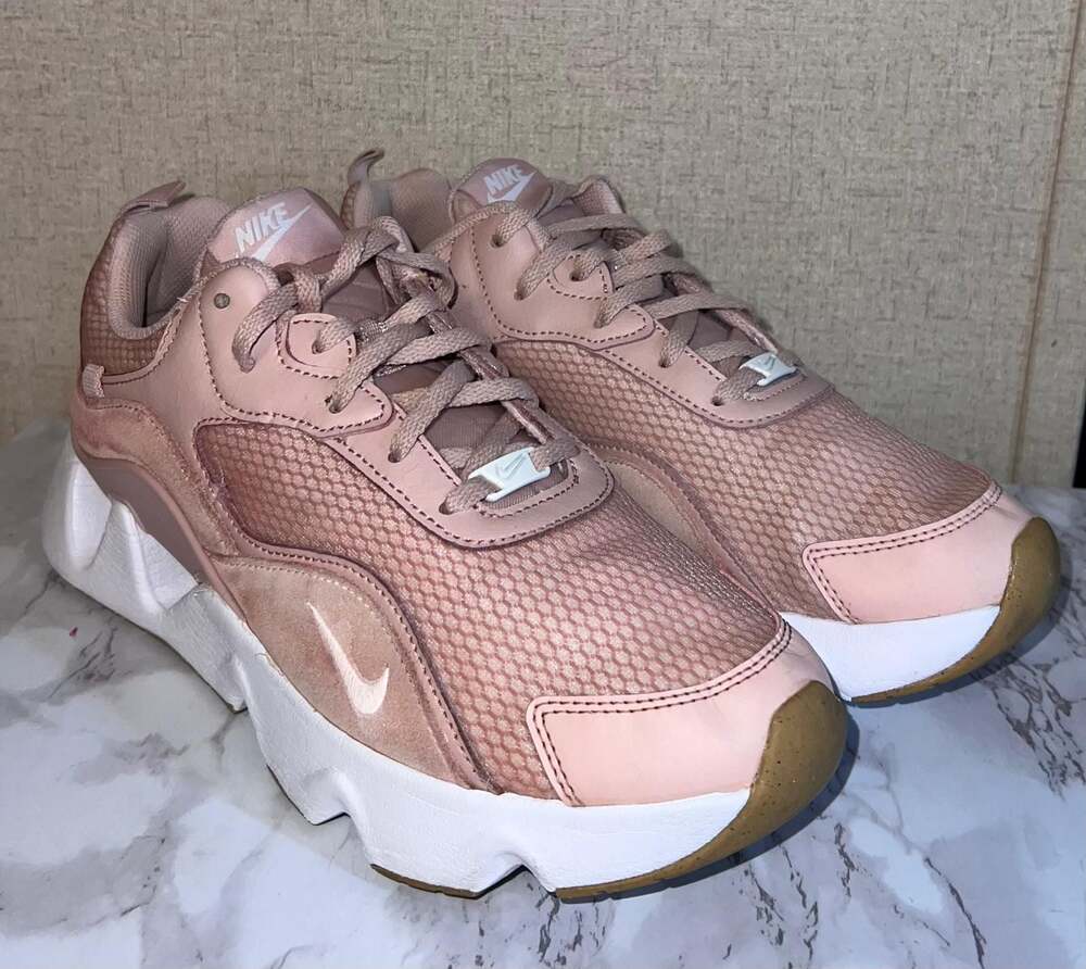 Nike Women's RYZ 365 2 Pink Oxford Sneakers Size 10
